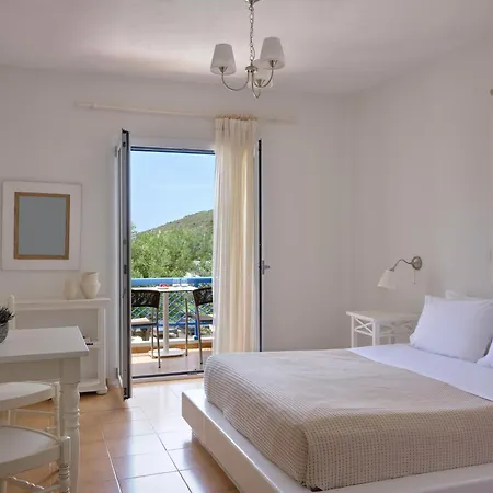 Aelia * Agios Petros (Andros)