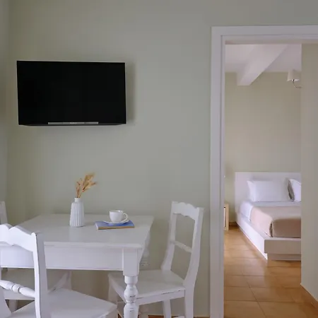 Aelia Apartment